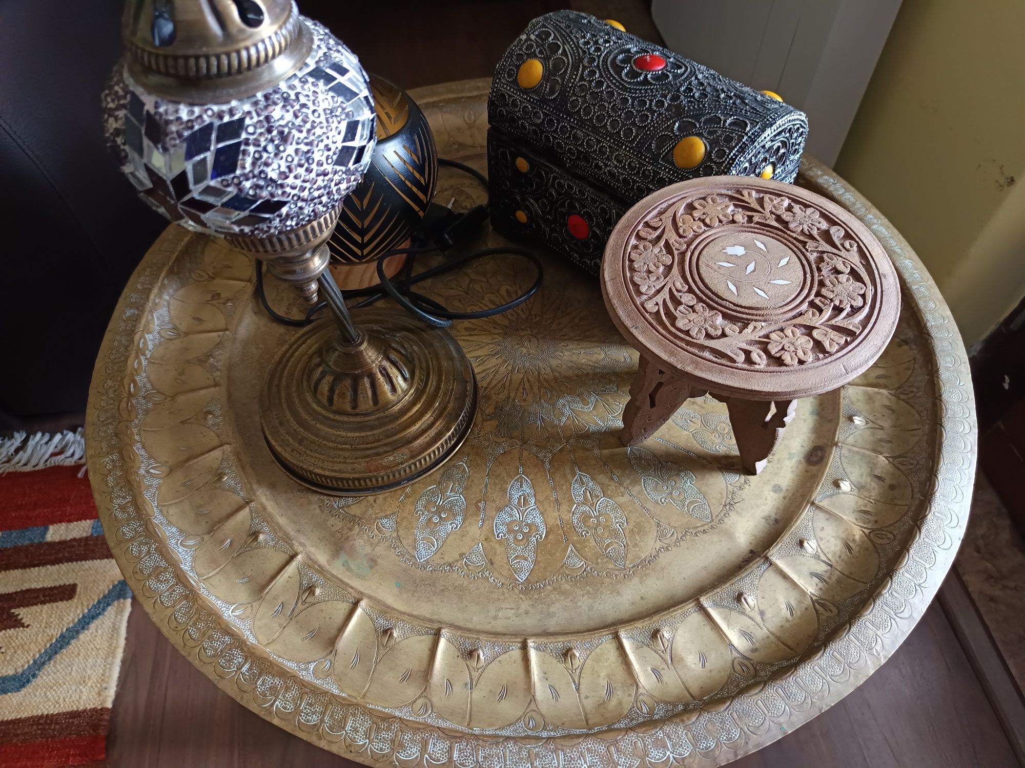 Mesa de apoio marroquina