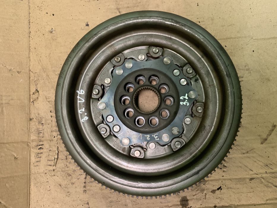 Audi a3 8p WV passat b6 b7 golf v r32 3.2 v6 dsg