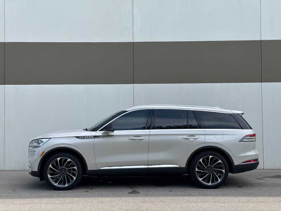 Lincoln Aviator      2020