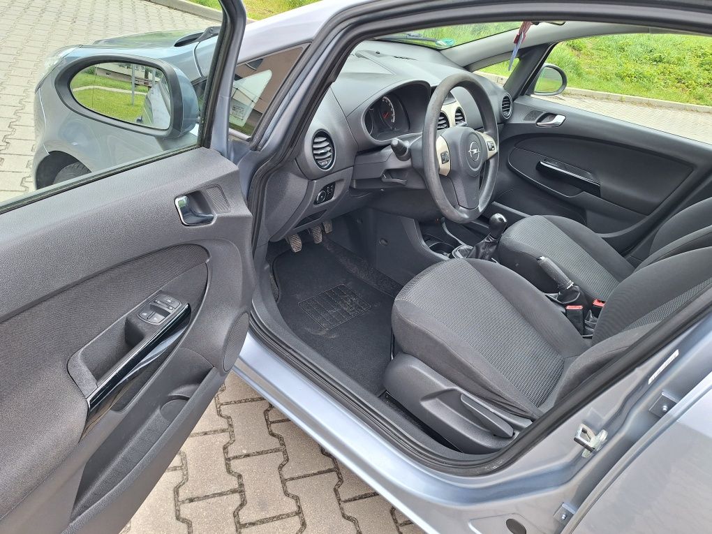 Corsa D 10r, Opłacony,1.2benz, 5D, Klima sprawna, Ks Serw, Gotowy do j