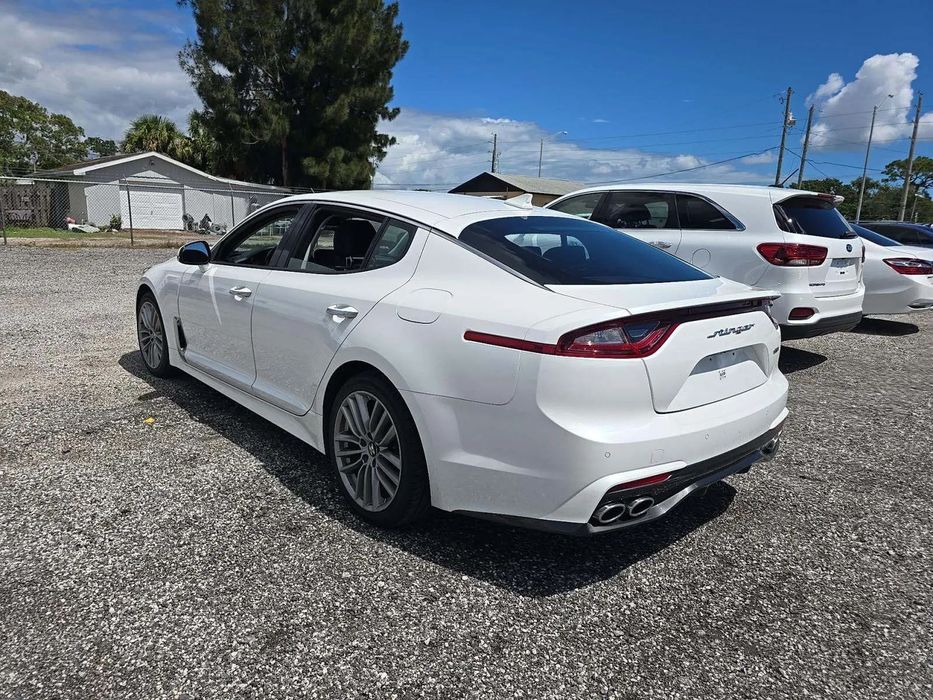 Kia Stinger KIA STINGER 2.0T AWD | Skóra | Podgrzewane fotele | Kamera cofania