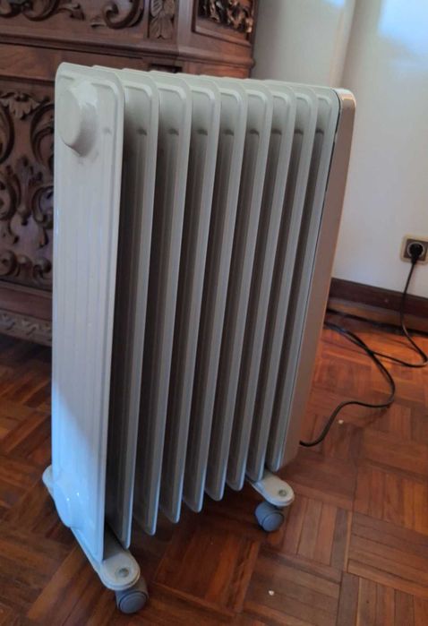 Aquecedor eléctrico a óleo, Rowenta