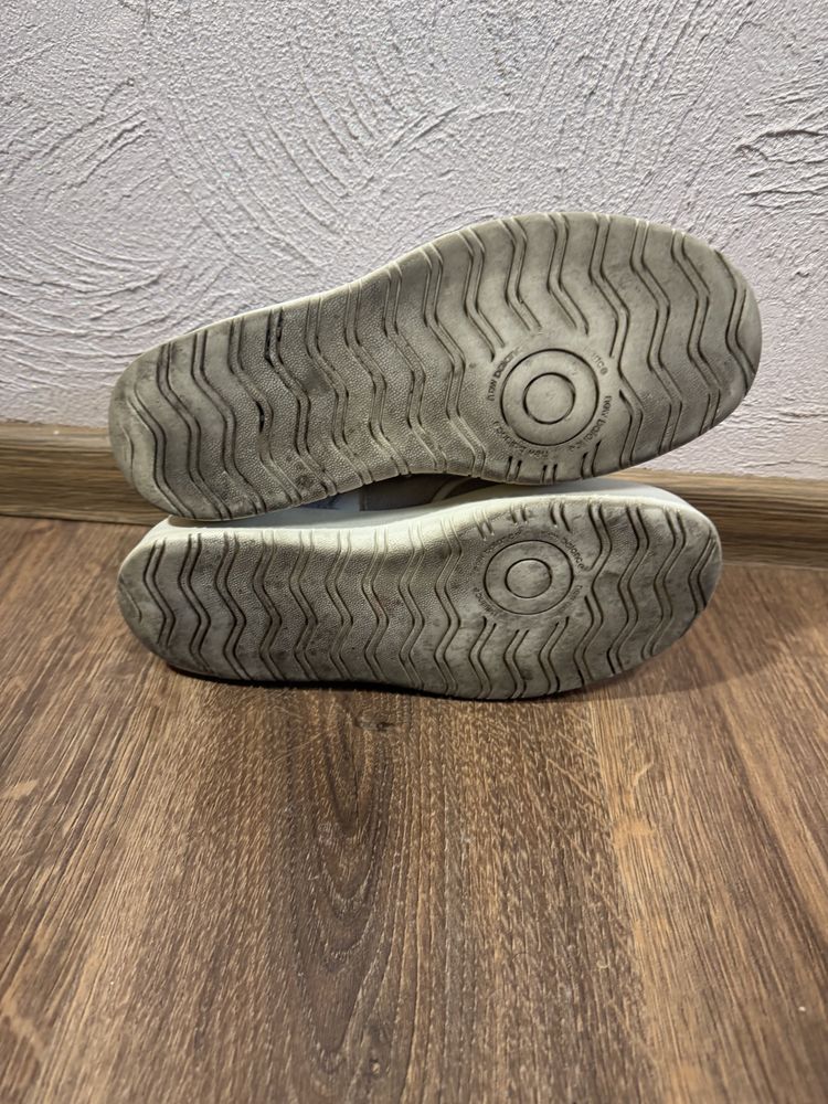 Кросівки  New balance CT302