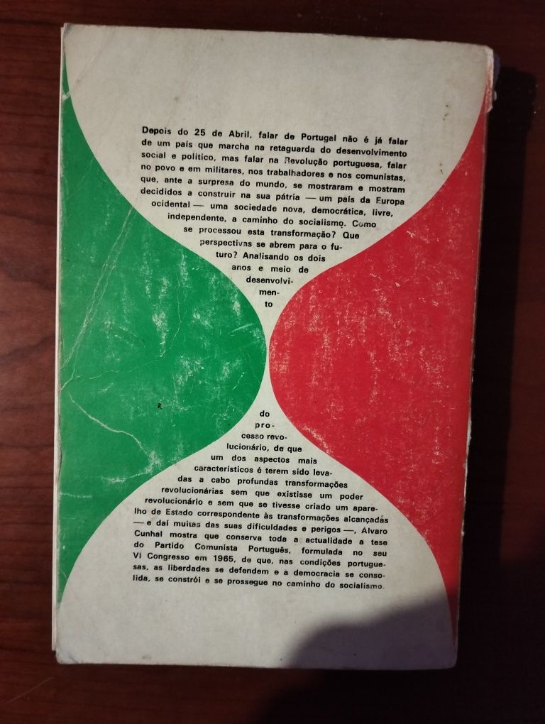 Livro A Revolução Portuguesa - Álvaro Cunhal