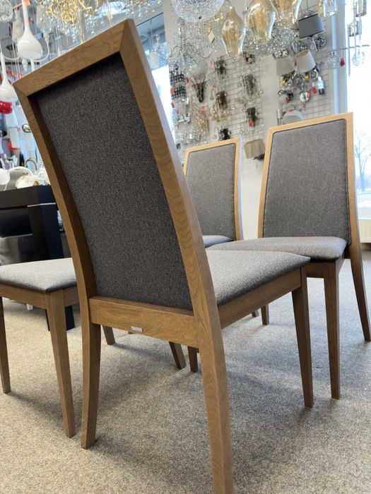 Nowe krzesla Paged brewno tkanina