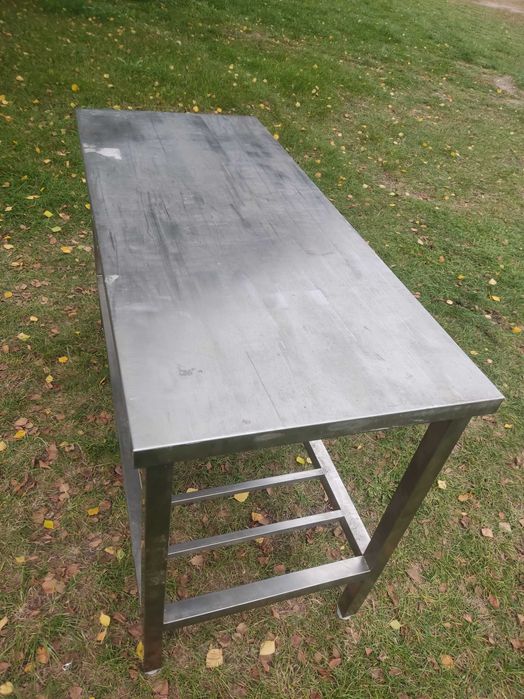 Stół garmażeryjny / roboczy z grubej stali nierdzewnej 140x60x86 (wys)
