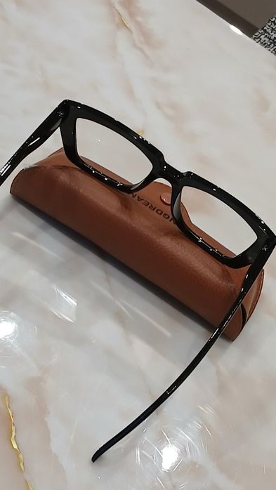 Окуляри для зору + 2.5 з футляром