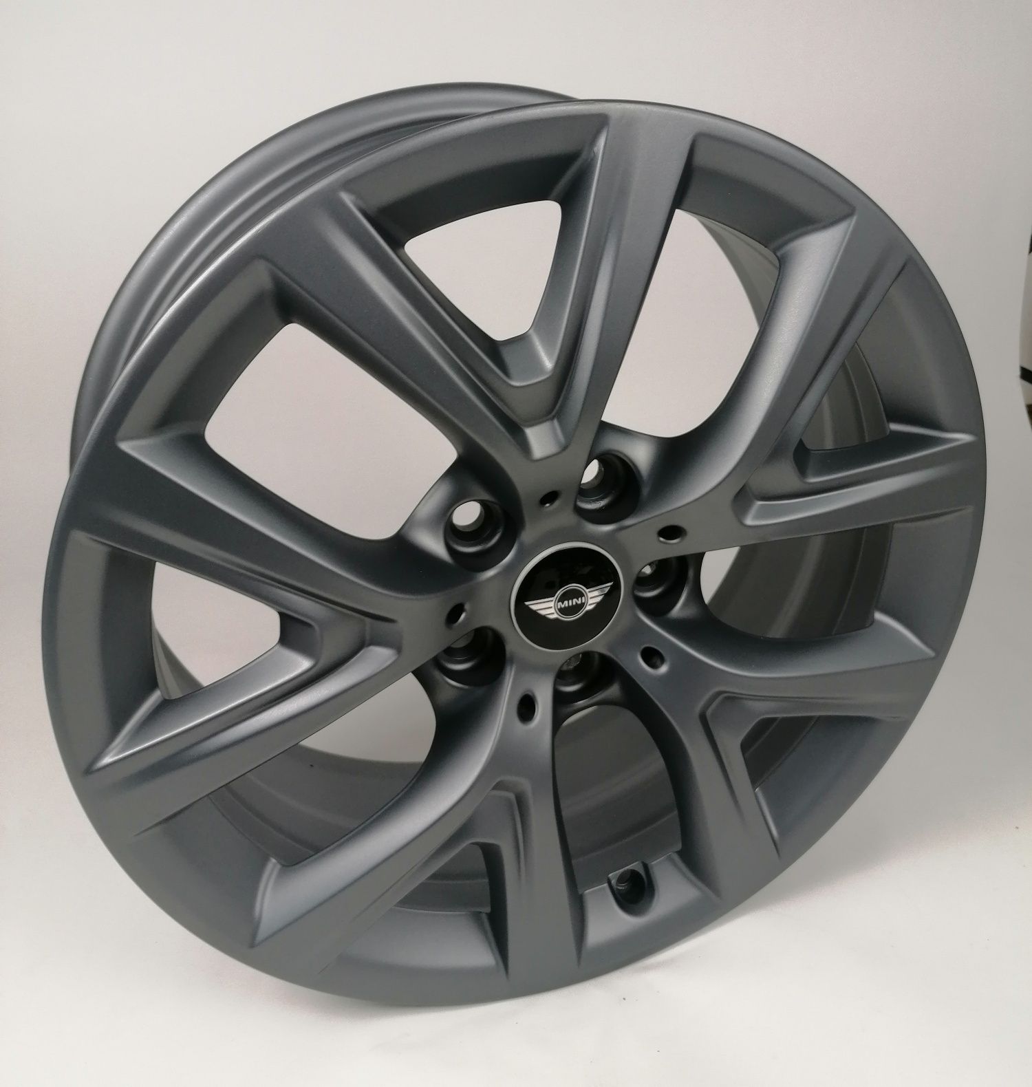 #115 Alufelgi R17 5x112 Audi BMW VW Škoda Seat Mercedes Chrom Shadow