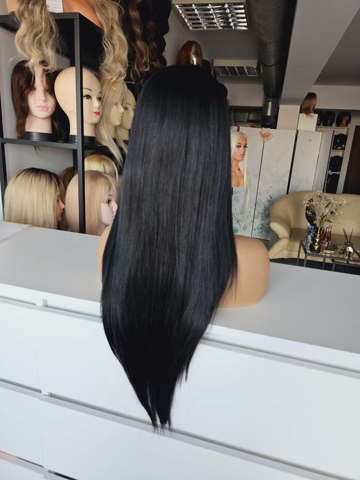 Długa czarna peruka proste włosy Kim Kardashian lacefront