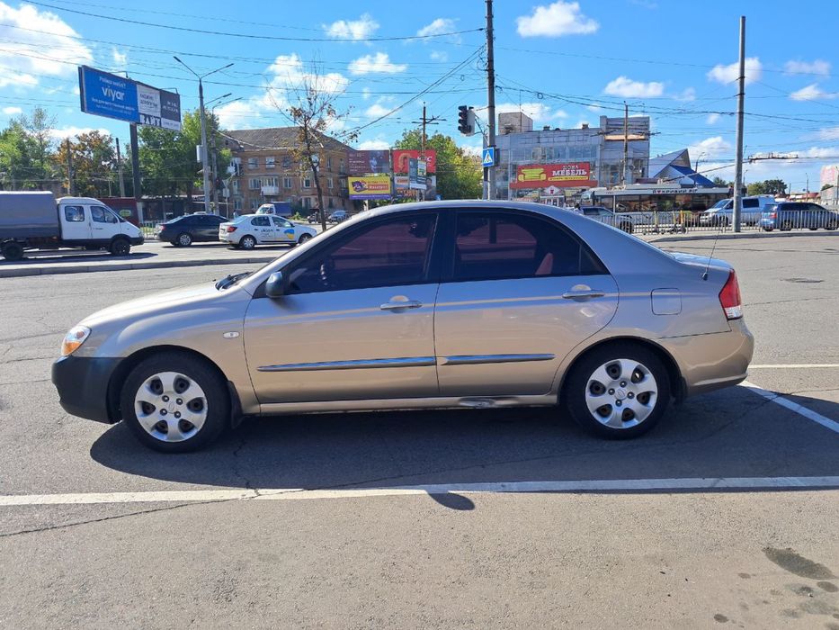 Kia cerato 2008