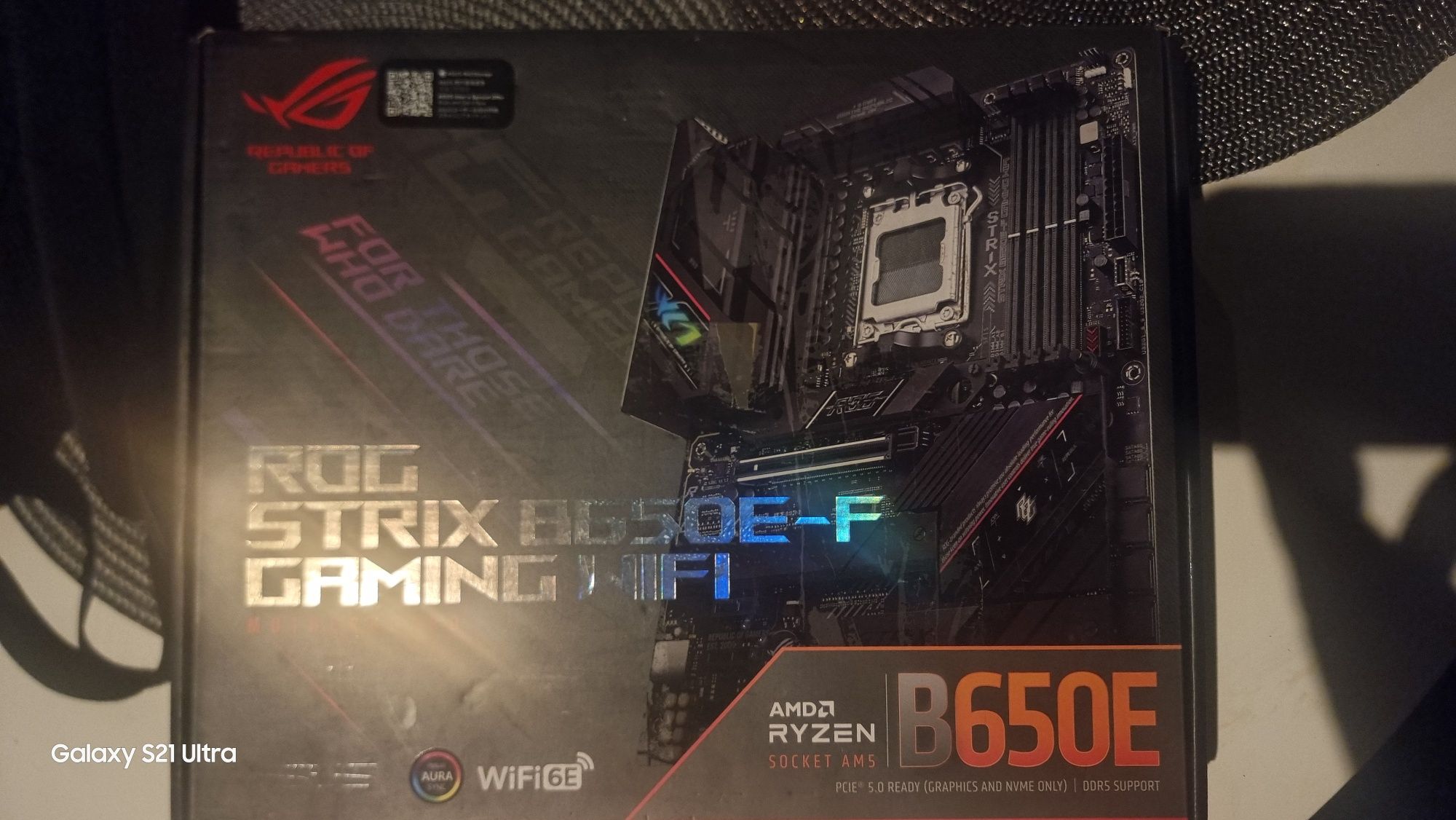 ASUS ROG Strix B650E-F Gaming WiFi – AM5, DDR5, PCIe 5.0, Wi-Fi 6E, ja