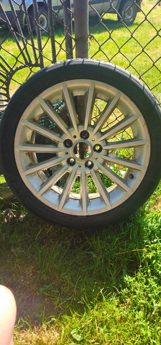 Титани з резиною та датчиками 5x120 R18 BMW
