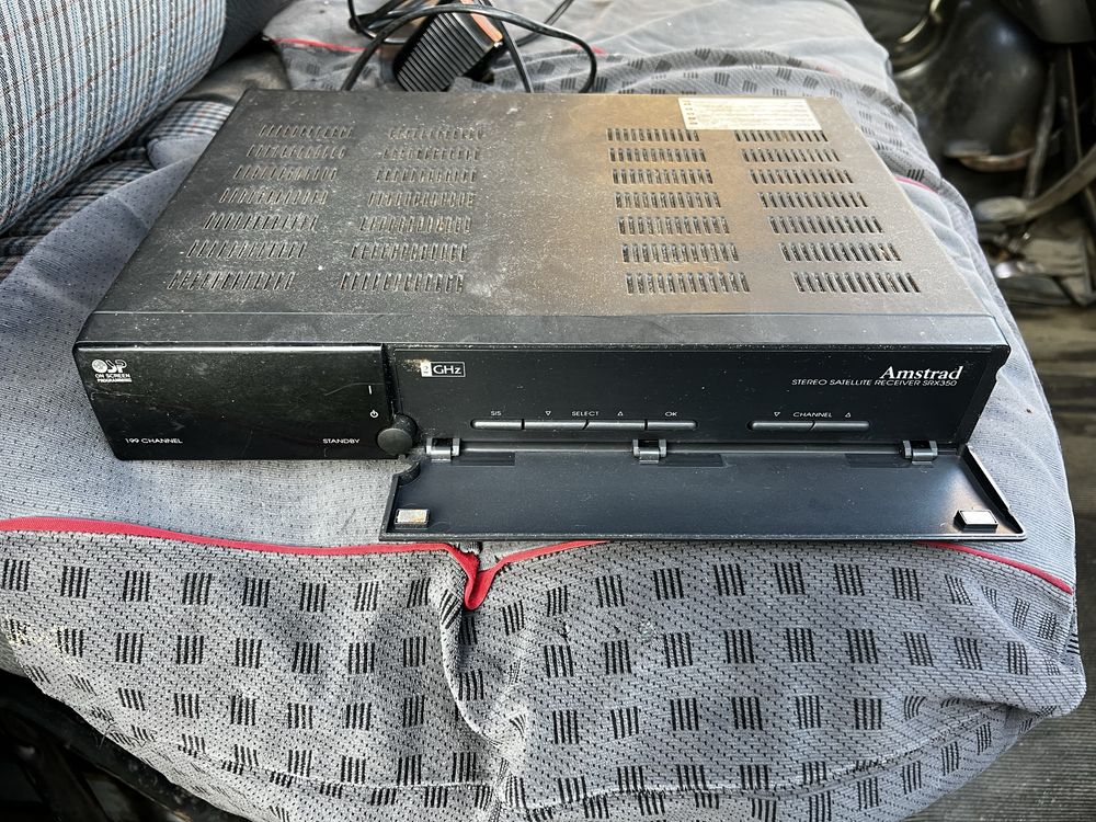 Dekoder satelitarny Amstrad