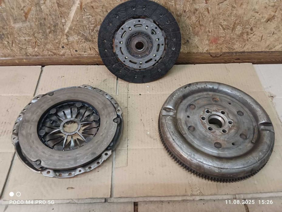 Демфер щеплення маховик 2.0 tdi bmp bkd VW Passat B6 Caddy Skoda 6ст