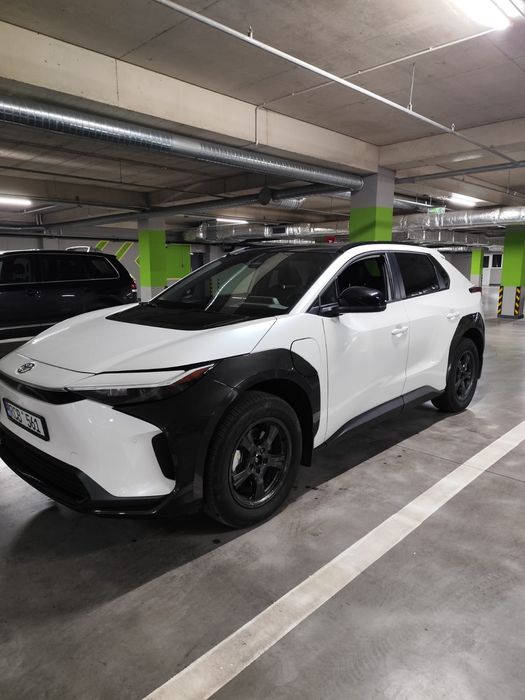 Toyota bz4x 2024г