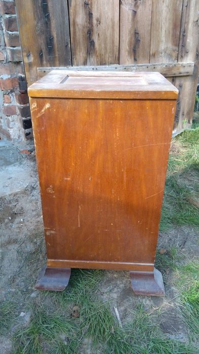 Szafka nocna stylowa art deco , fornirowana w cenie 300 zł