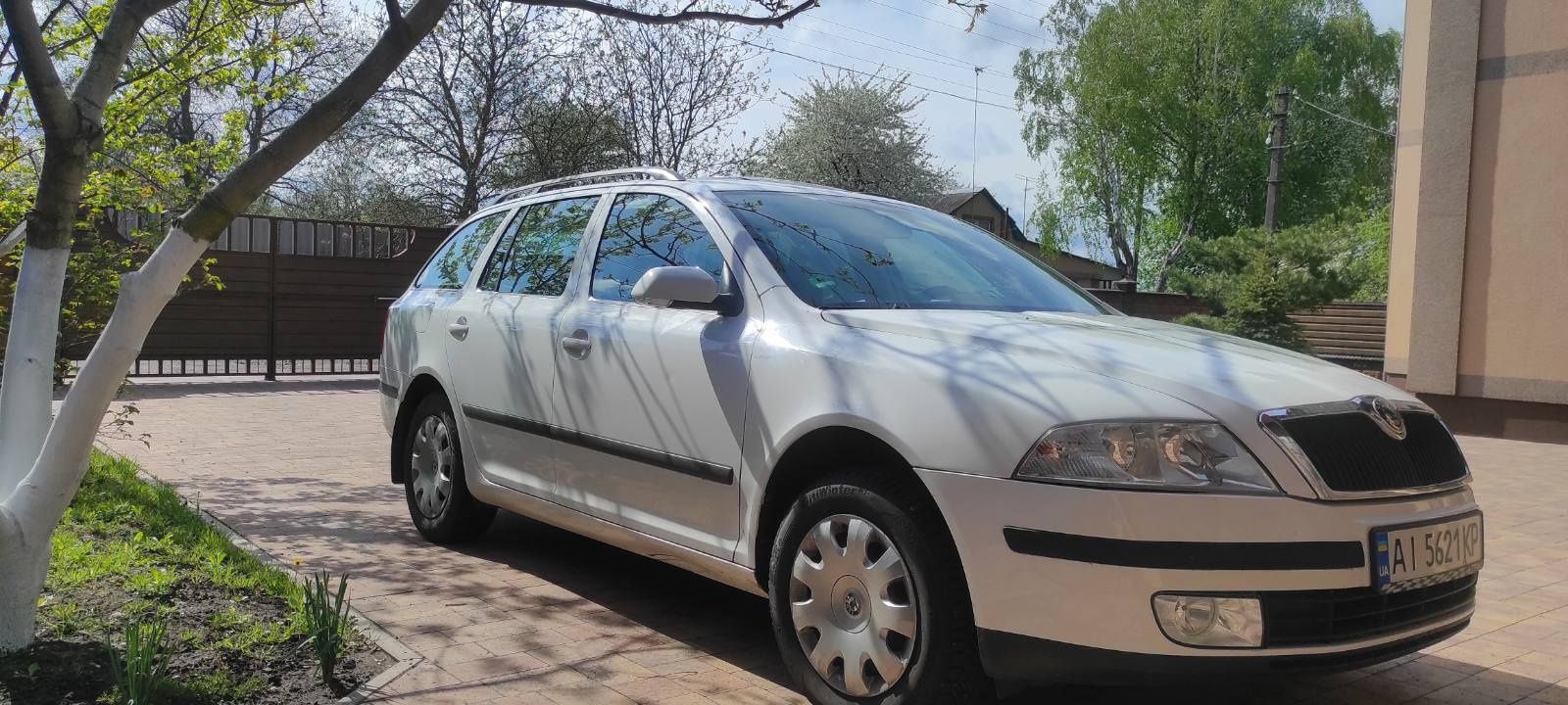 Продам автомобіль Skoda Octavia