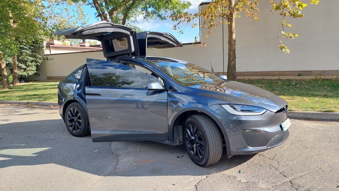 Tesla Model X Long Range