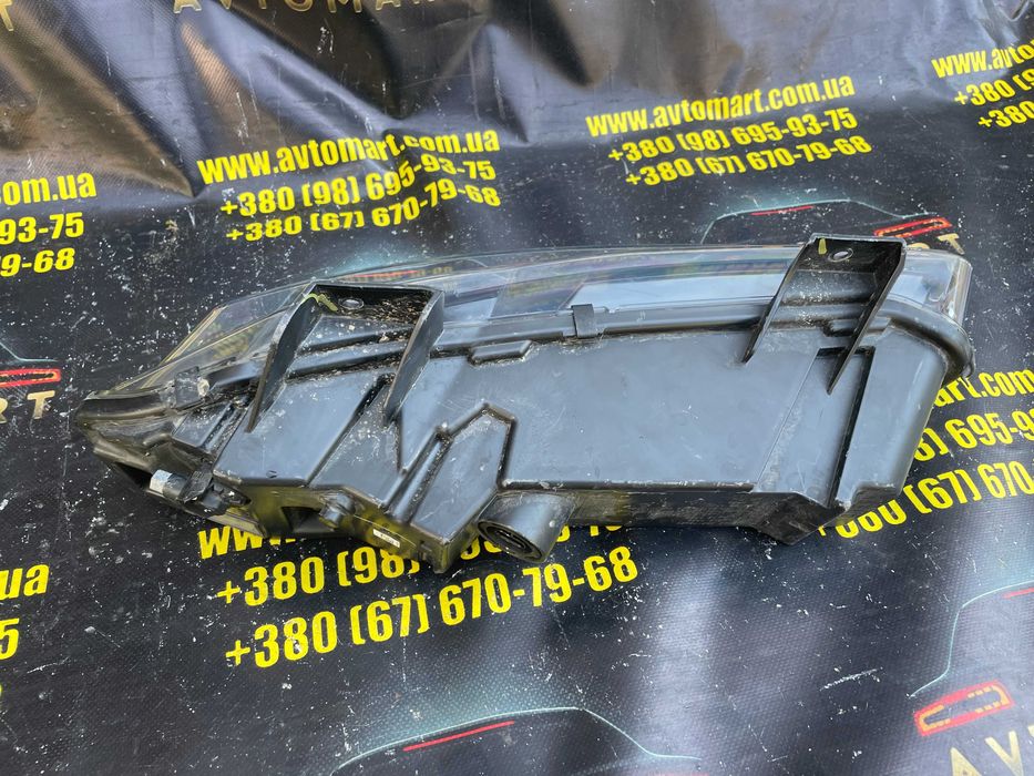 Фара протитуманна права Tesla S Plaid протитуманка Tesla 1649248-00-C
