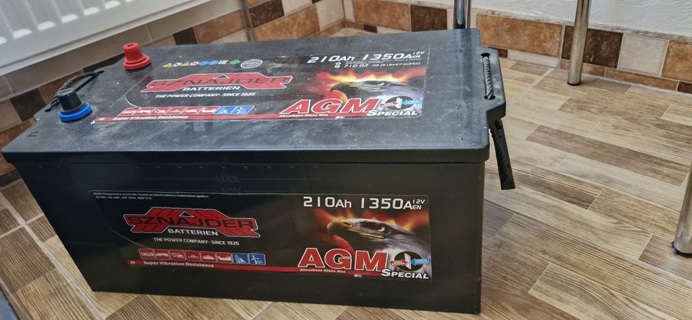 Акумулятор AGM 210 Ah 12V