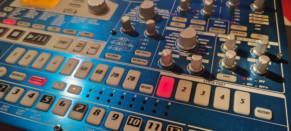 korg esx -  sampler