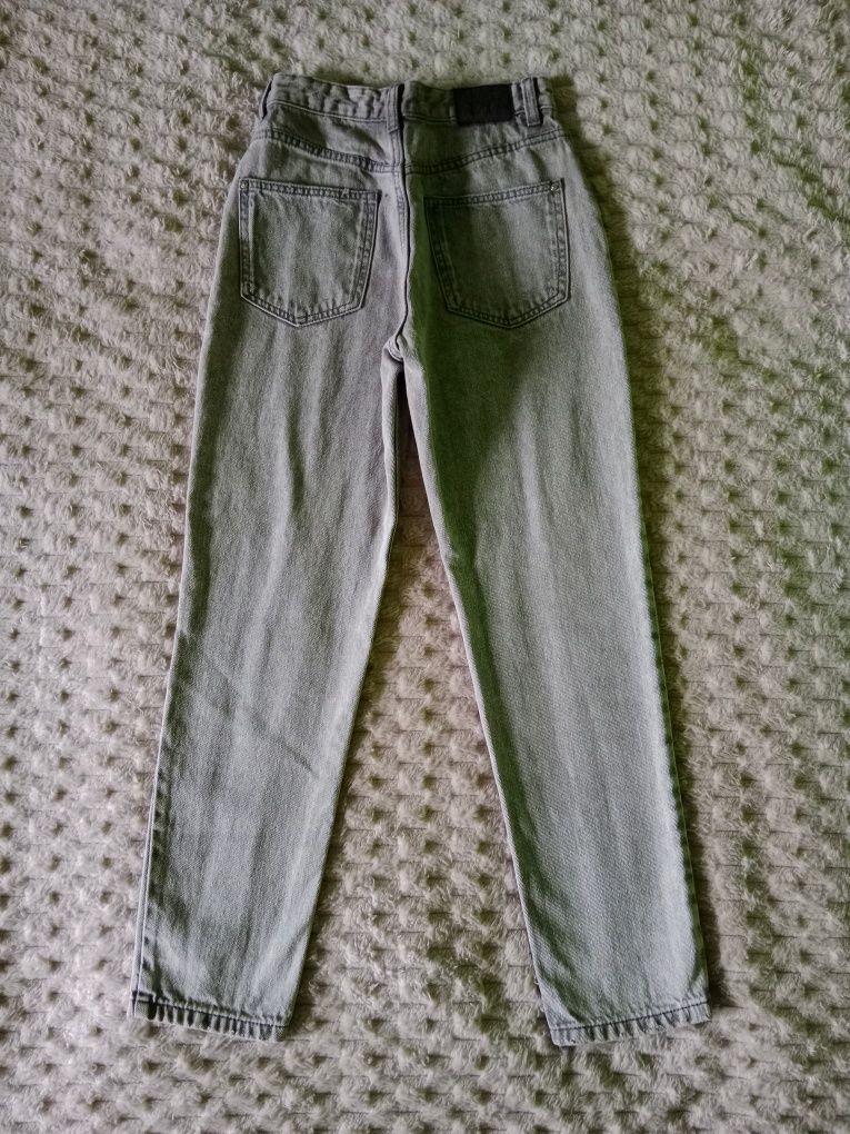 Szare jeansy mom fit