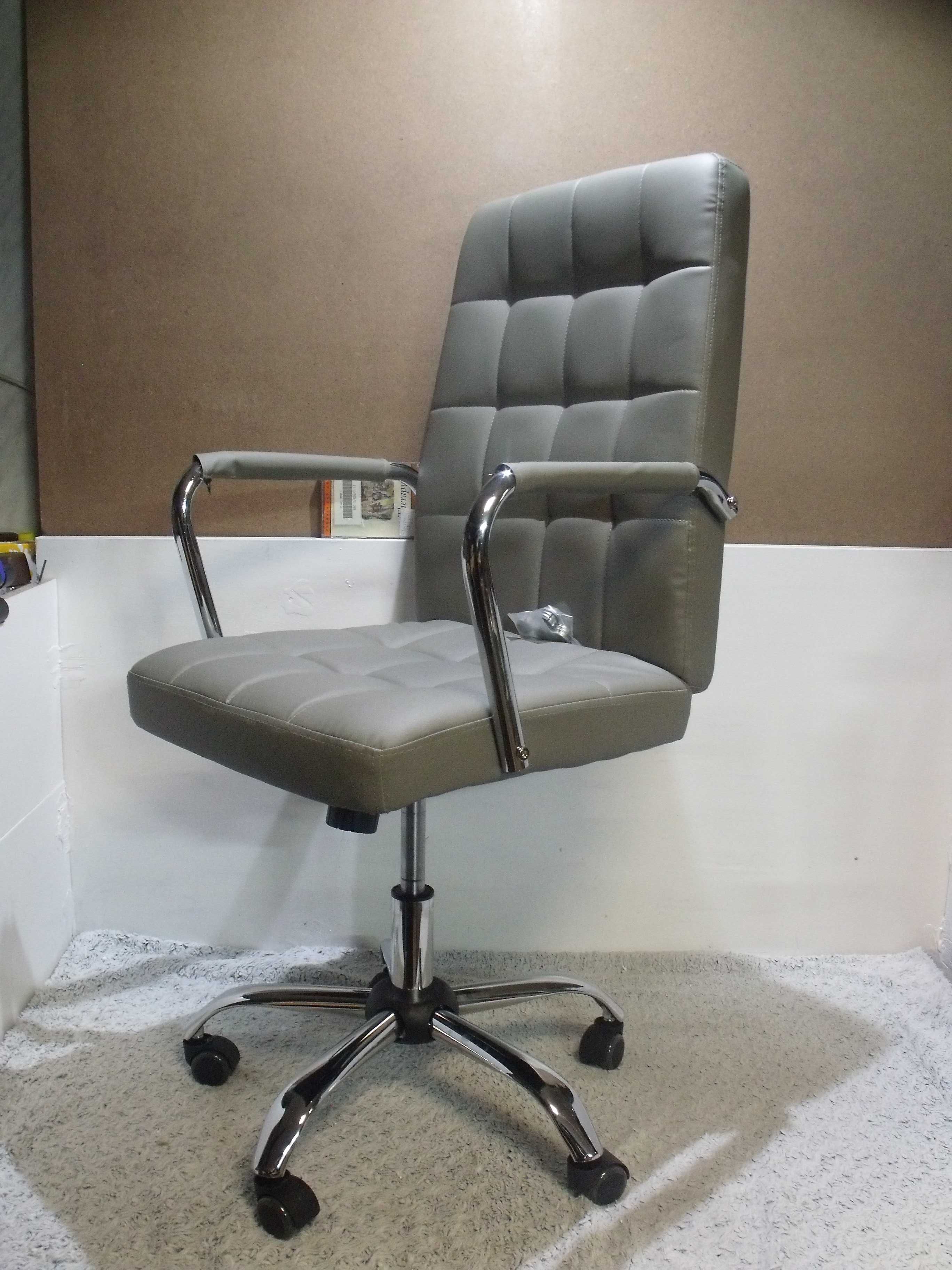 Fotel biurowy obrotowy skórzany krzesło noga chromowana