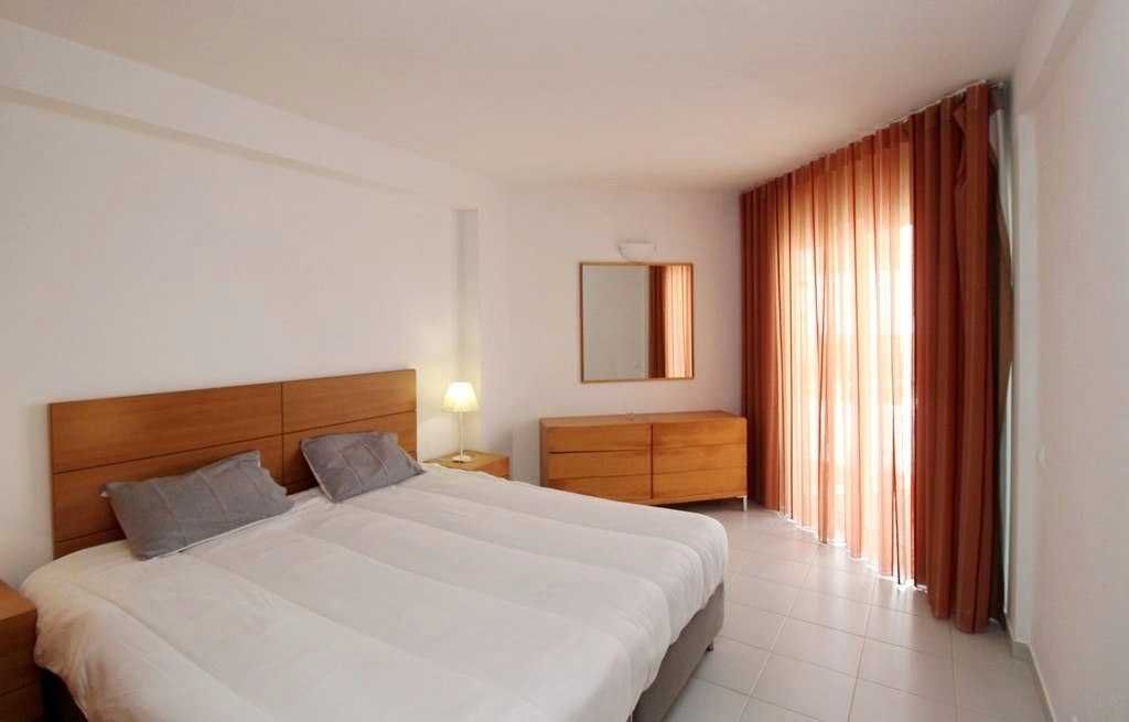 Apartamento T1+1 - até 5 PAX - Urb. Golden Club Cabanas, Algarve