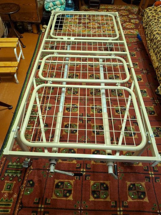 Продам кровать механическую,с поднятием изголовья,ног для лежачего бол