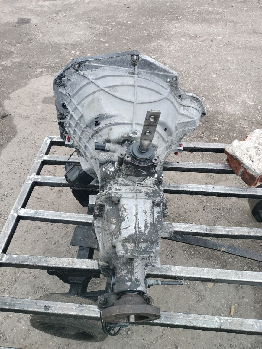 КПП коробка передач Ford Transit 2.5D. 1985-2000 88VT7K400AA