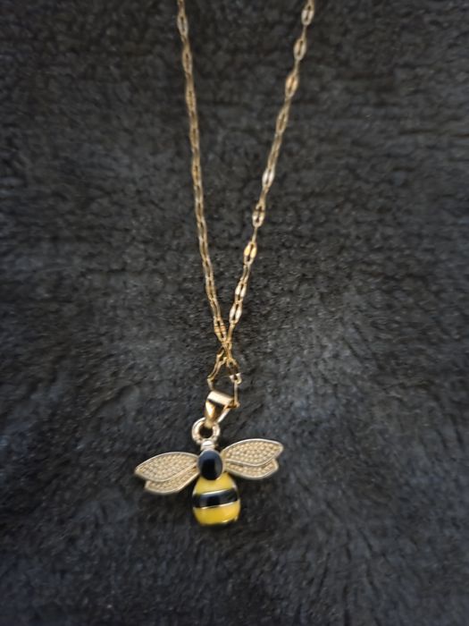 Naszyjnik pszczółka