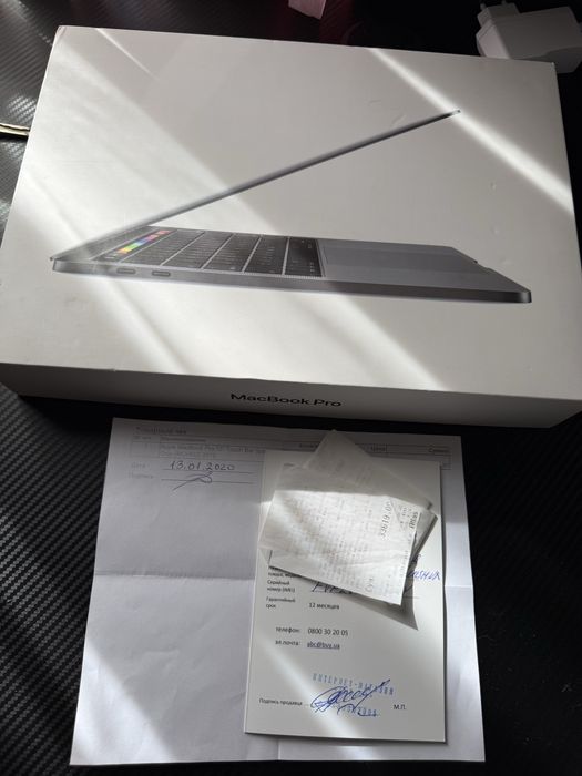 Продам MacBook Pro 2019