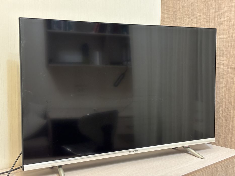 Телевізор «SKYWORTH»32 дюйми в Ідеальному стані