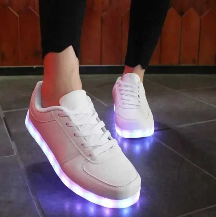 Damskie buty świecące z LED rozmiar 39,40 i 41 za pół ceny!