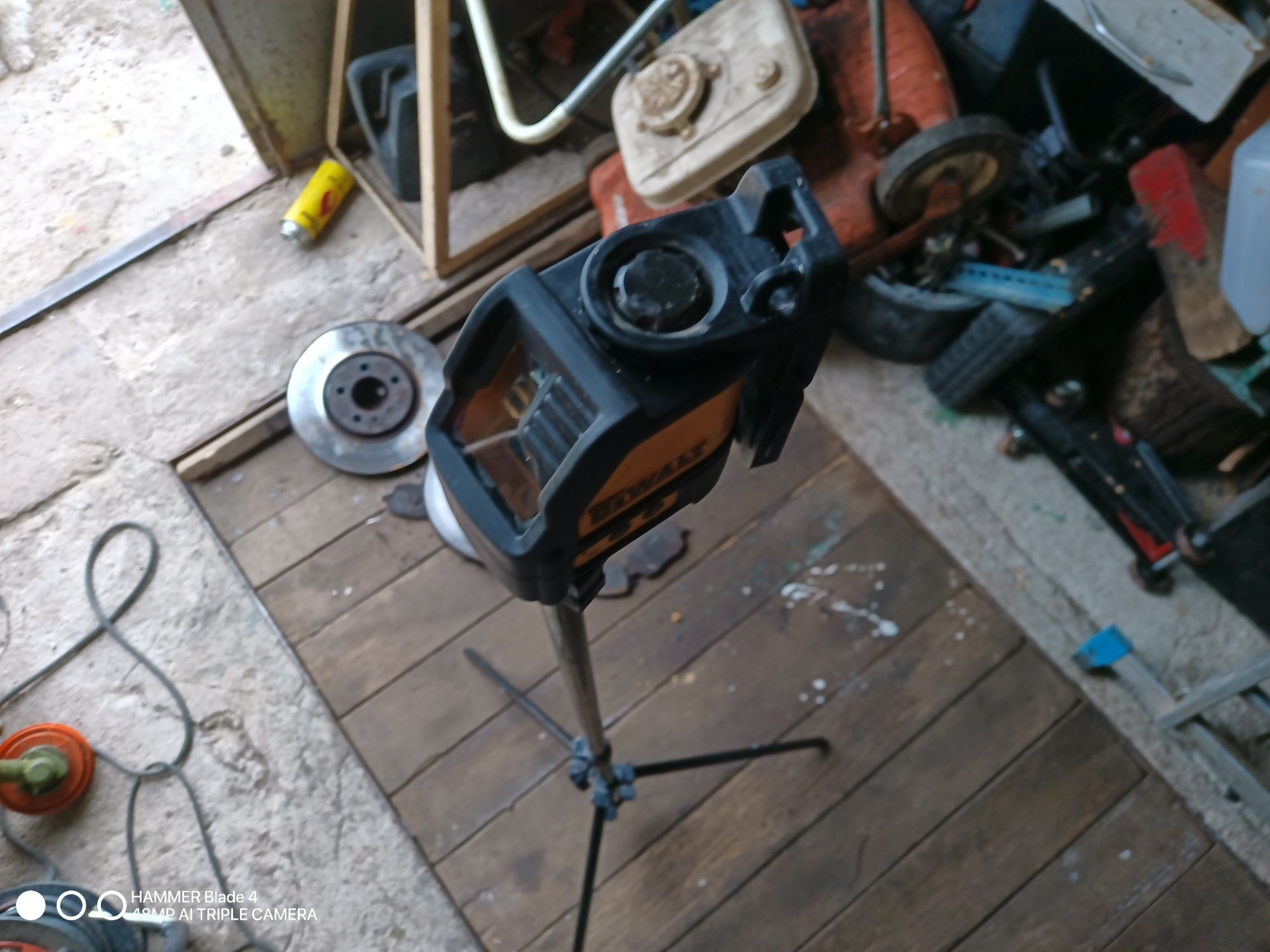 Laser DeWalt, ze statywem, super