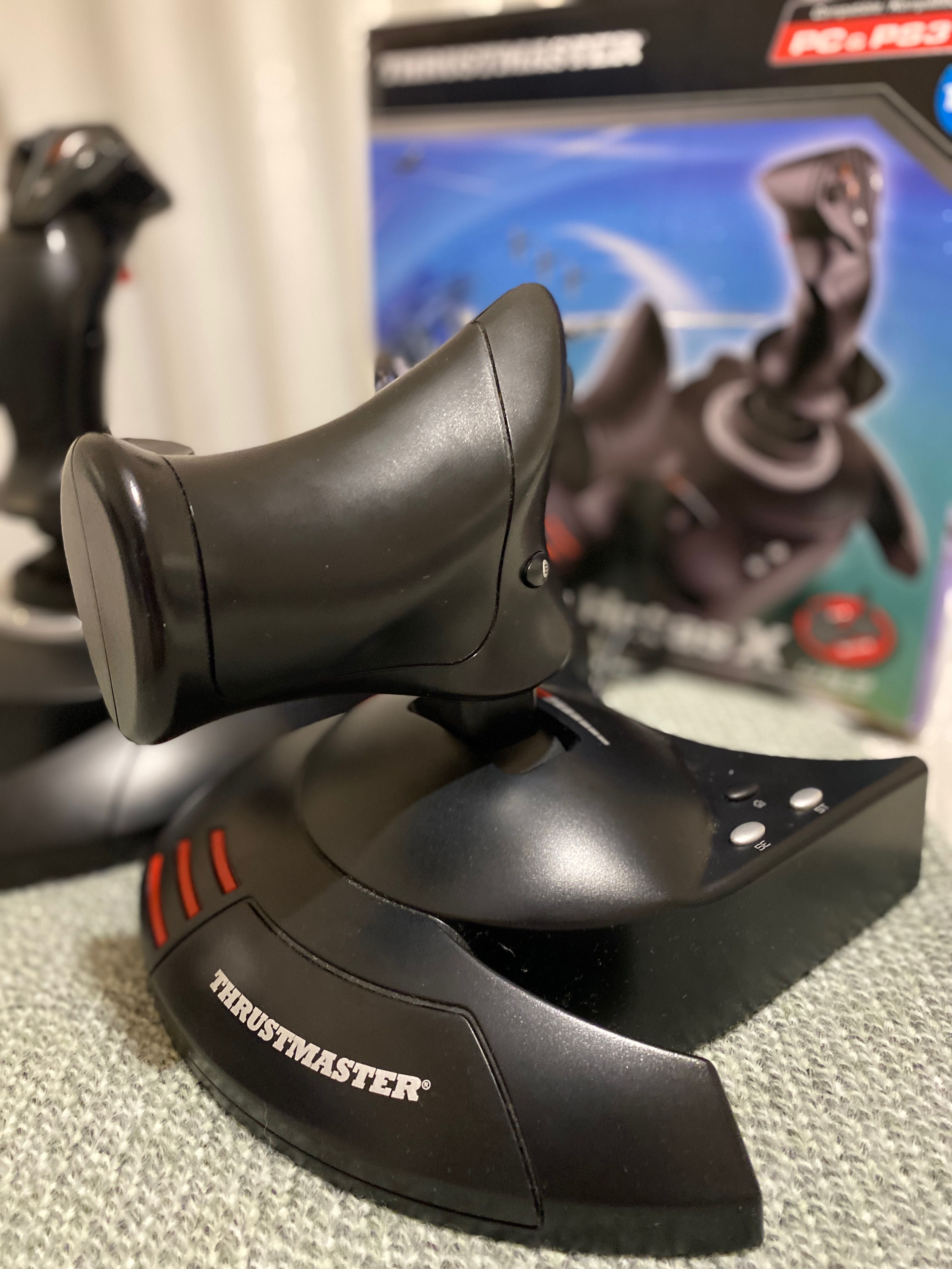 Flight simulator (joystick + throttle) - Thrustmaster