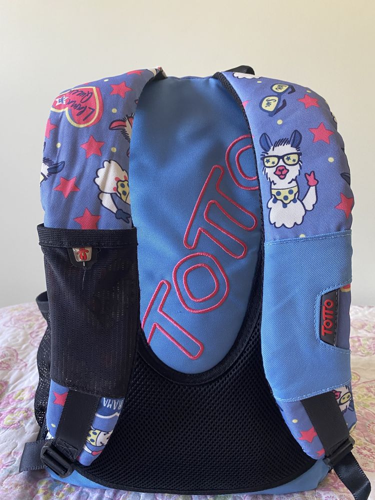 Mochila escolar NOVA