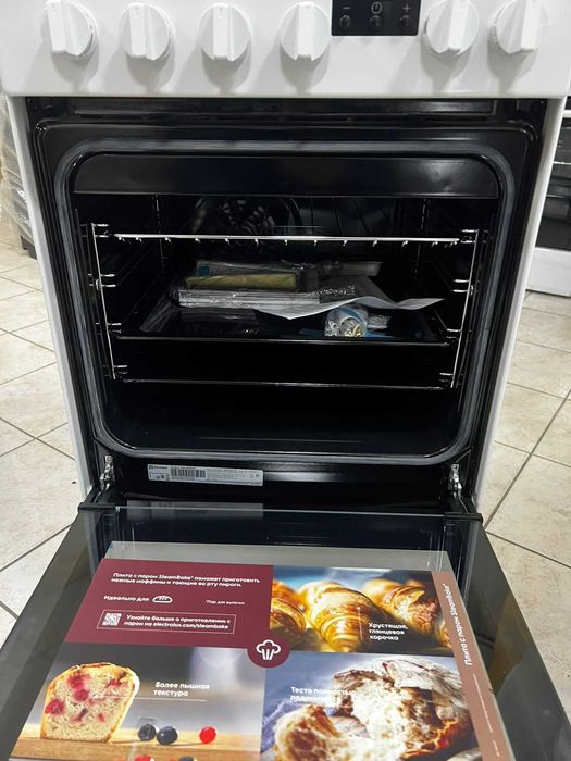 Газова плита Electrolux комбінована нова ,з гарантією