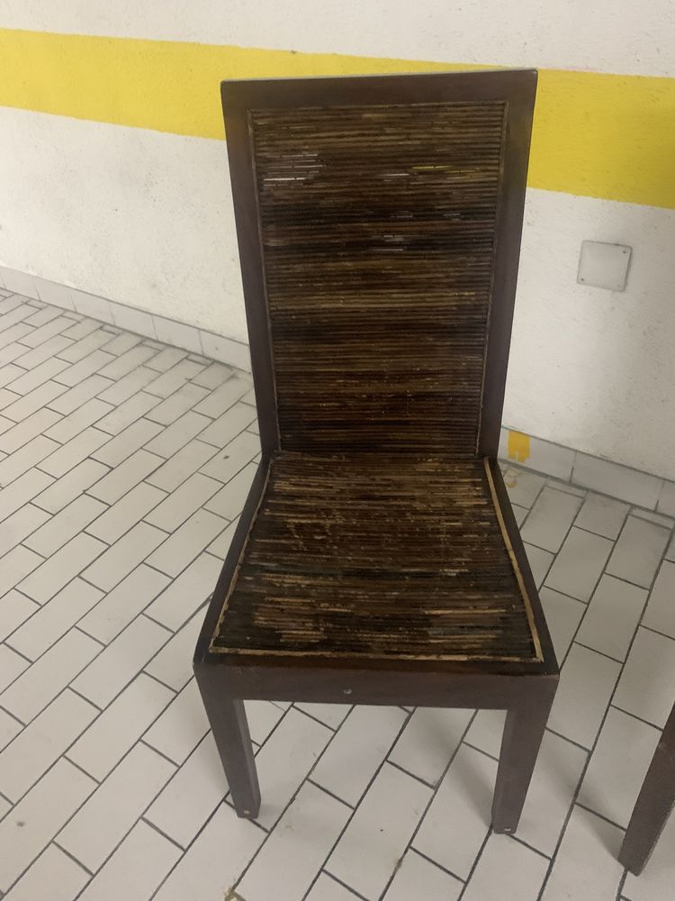 Cadeiras de madeira AREA