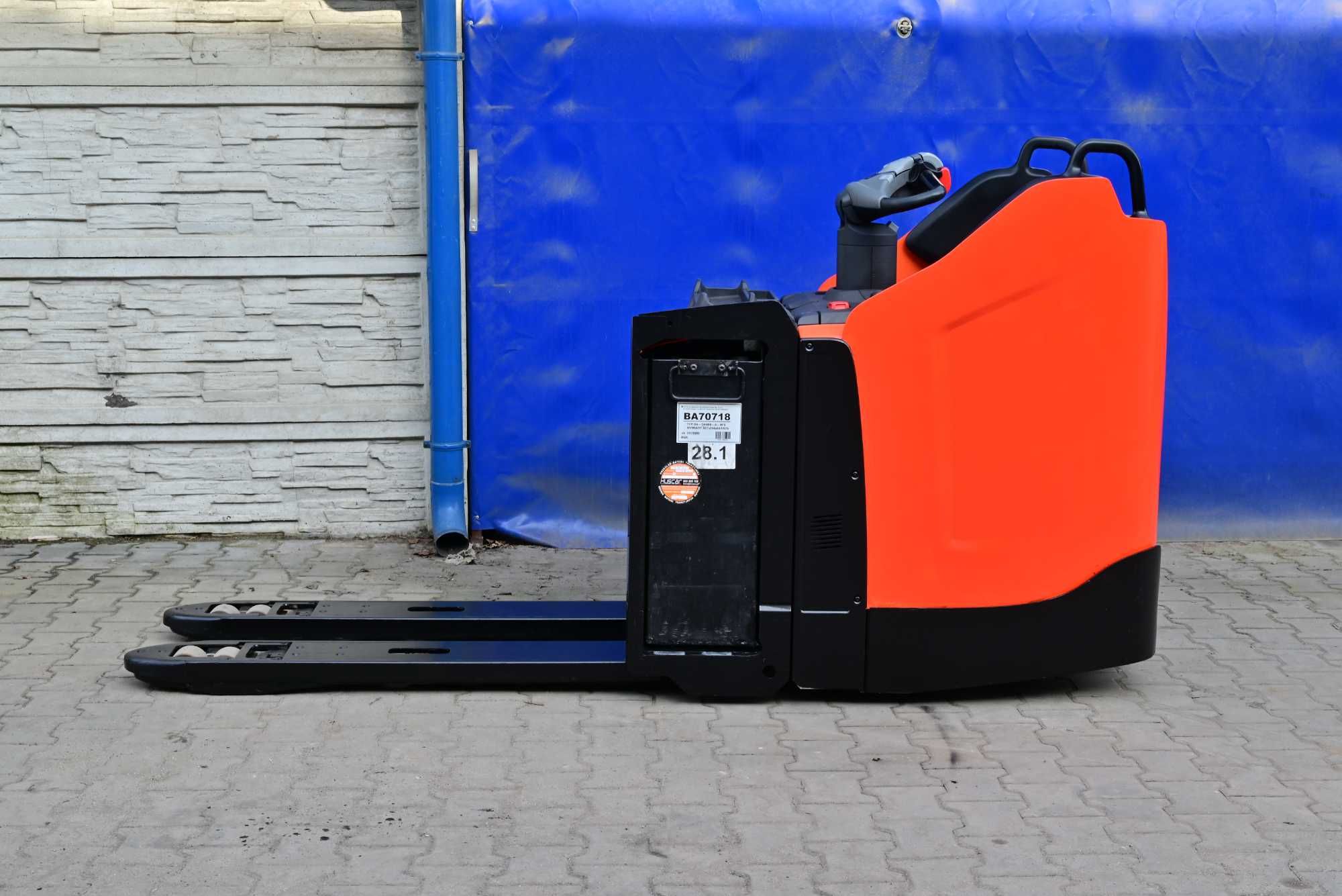 Paleciak elektryczny Toyota BT LPE 250  2000kg 2017rok FHP 245