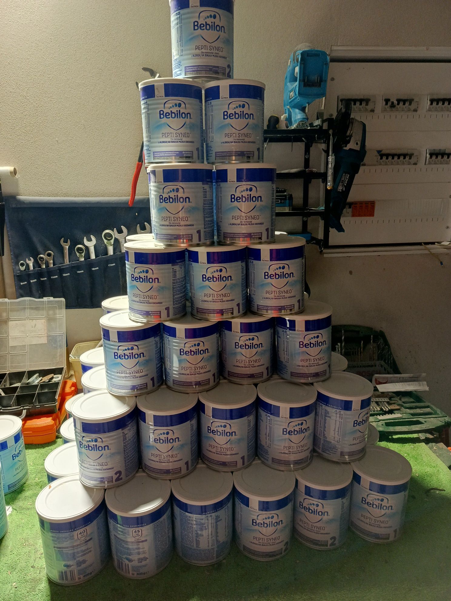 Puszki po mleku Bebilon 400g