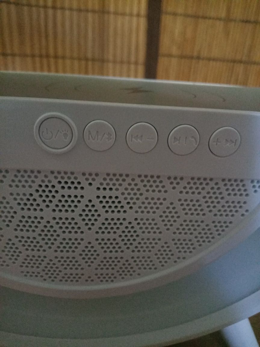 Głośnik bluetooth lampka nocna
