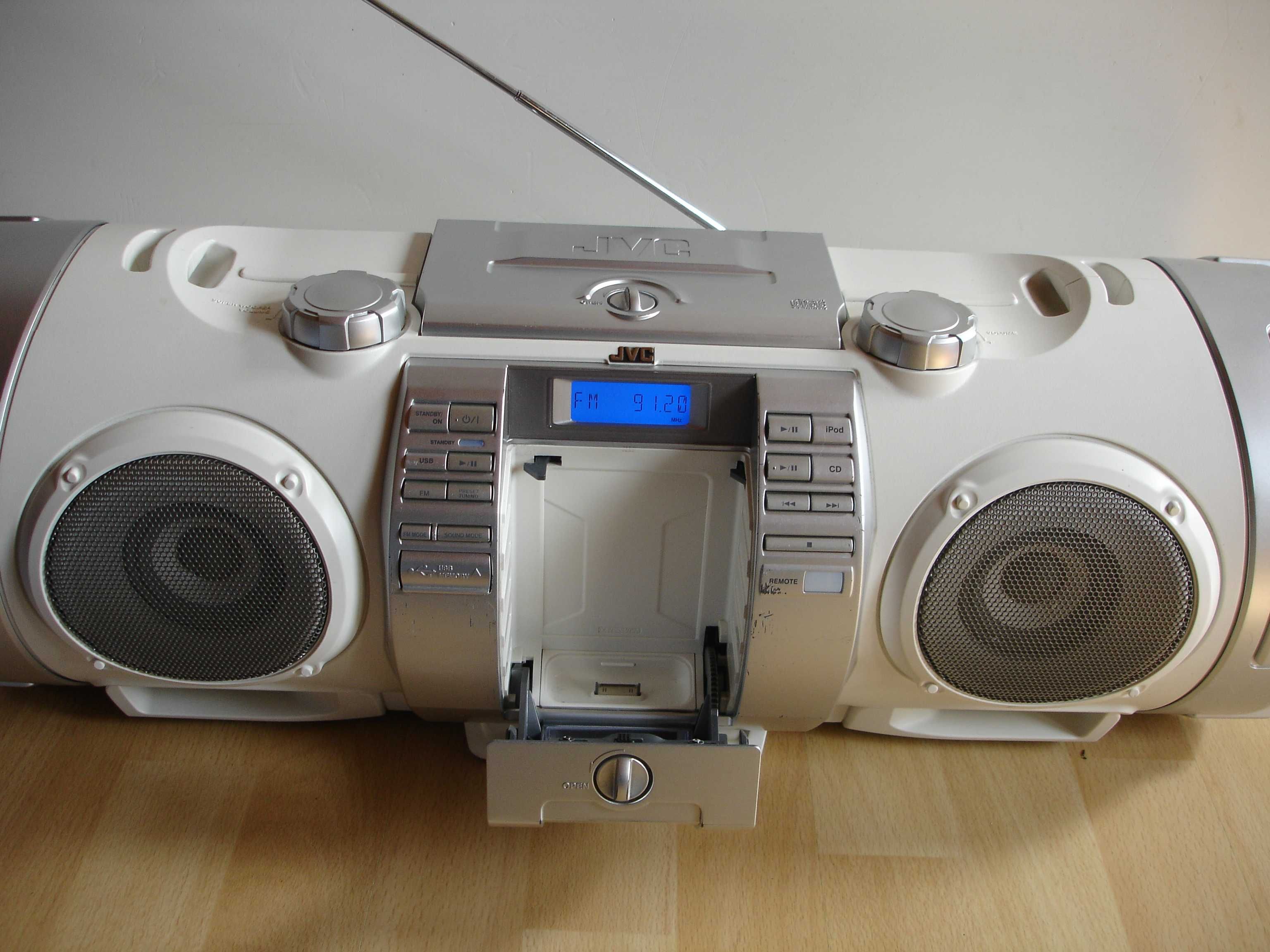 Radiomagnetofon JVC RV-NB51W