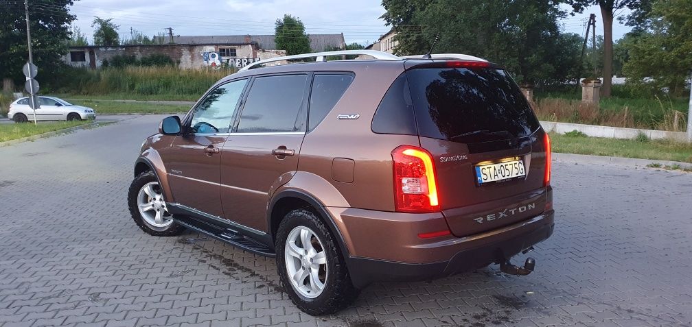 SsangYong Rexton W 2015 Sapphire 2.2 eXDi AT 4x4 reduktor 7 miejsc