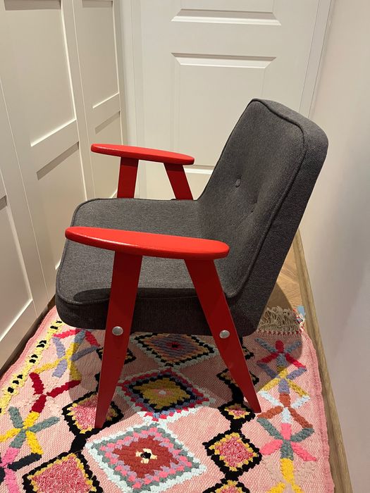 Fotel chierowski odnowiony 1968 r vintage retro modny stylowy