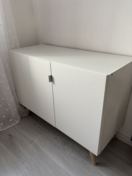 Szafka komoda na nogach