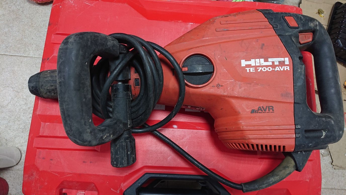 Перфоратор HILTI TE 70-ATC.