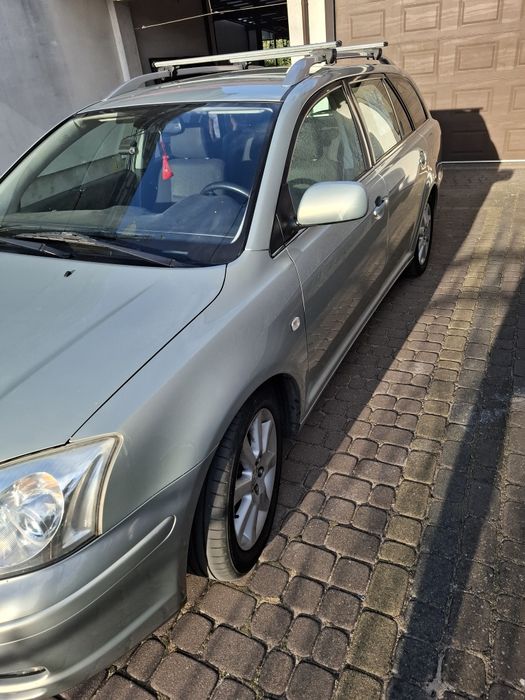 Toyota Avensis T25 1,8 ben-gaz 2005r. kombi