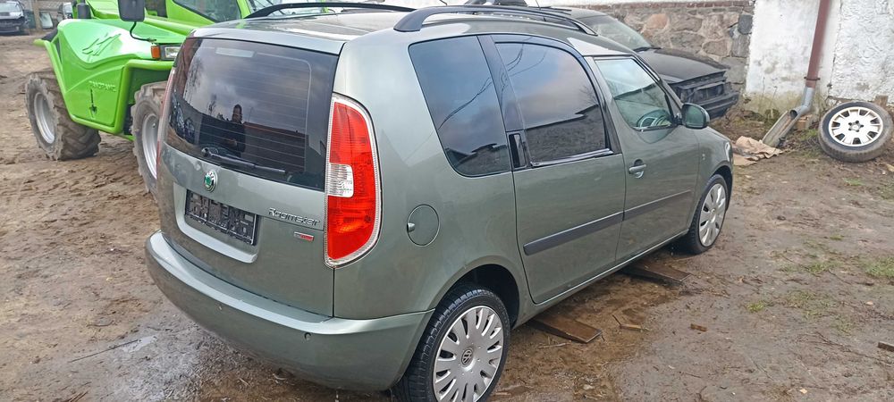 ćwiartka tył błotnik skoda roomster 1.9 tdi BSW 77kw lak 9599