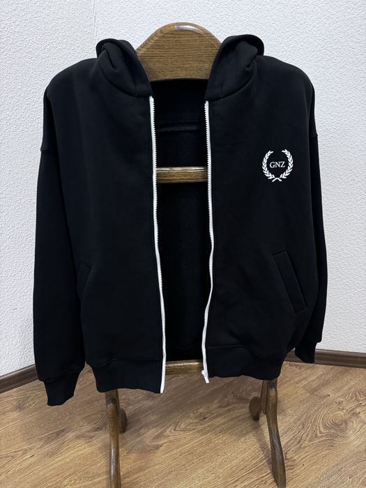 Худі українського бренду GNZ 80' long on zipper.